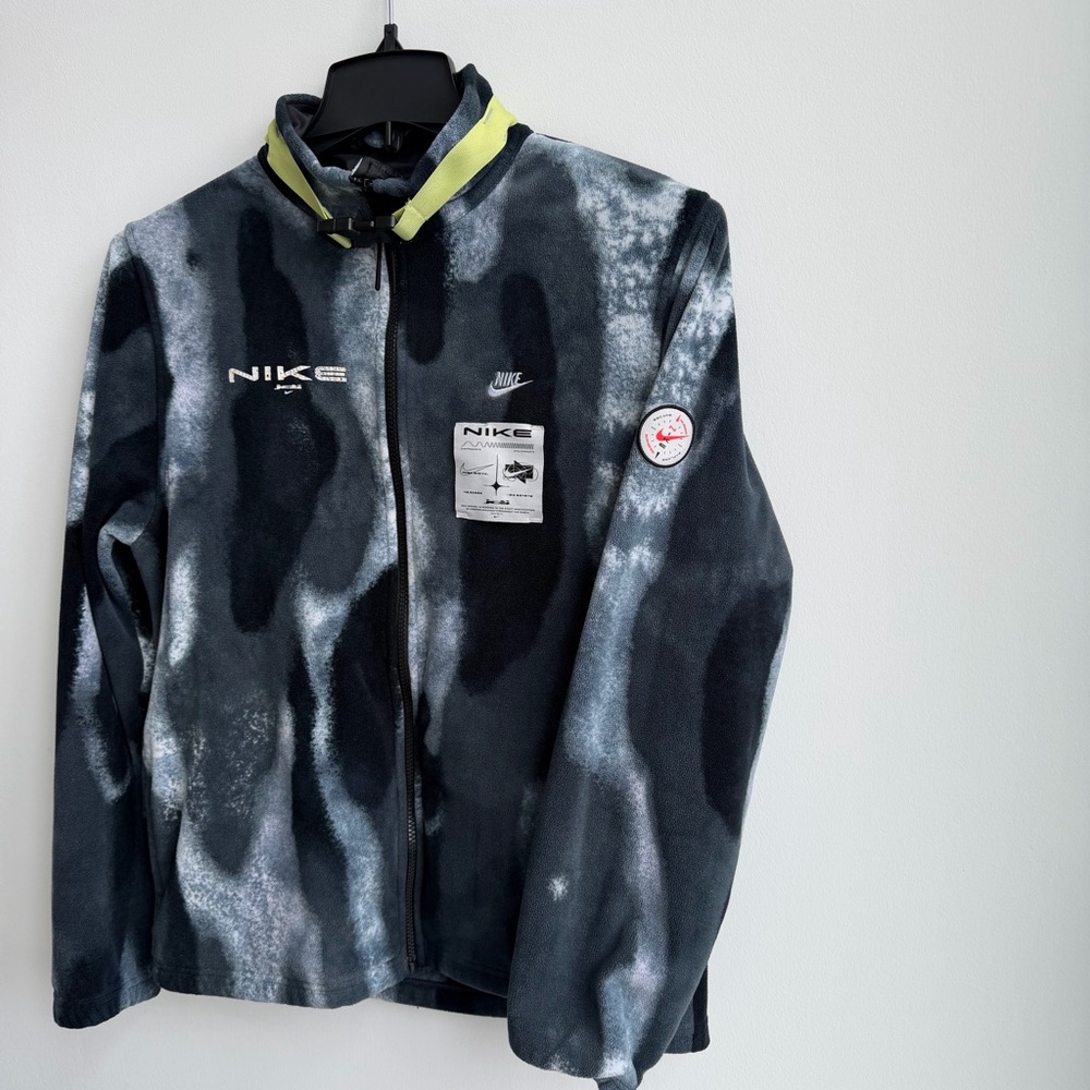 Nike Fleece Jacket - Picture 6 of 12
